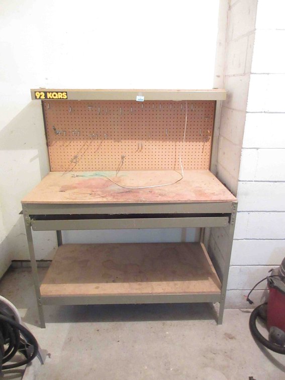 Metal and wood workbench