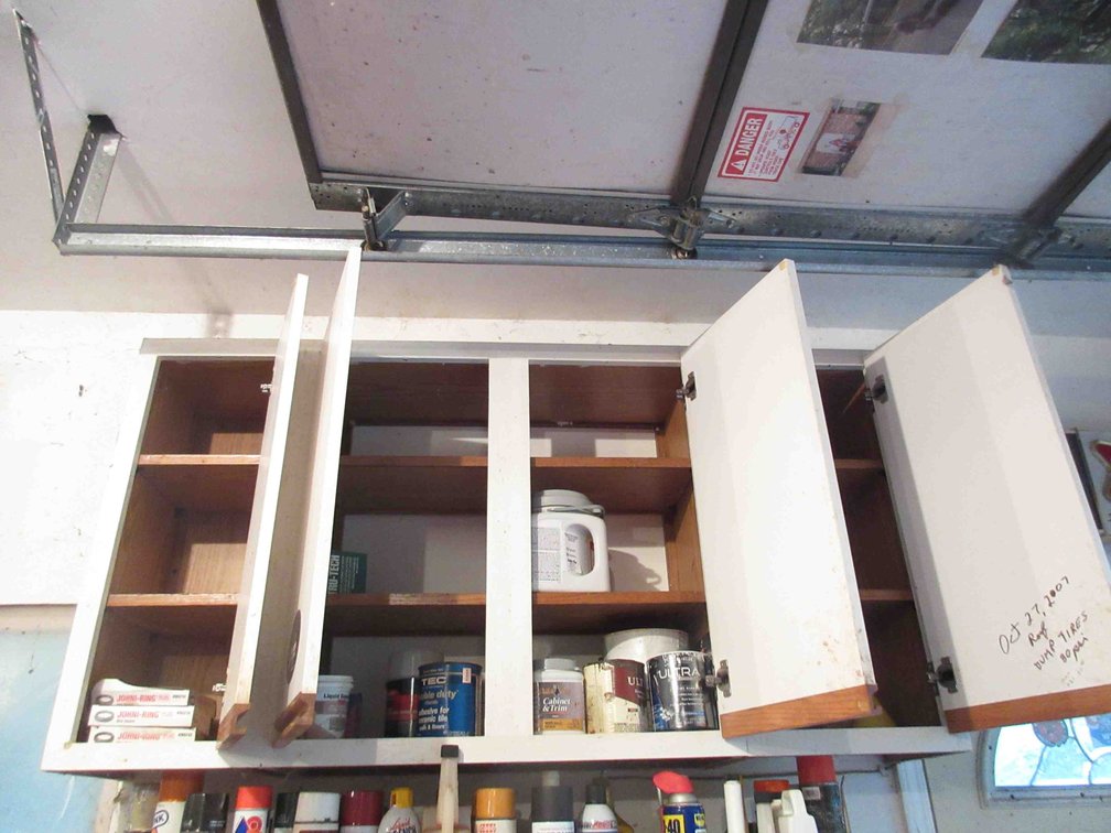 Contents of upper cabinets