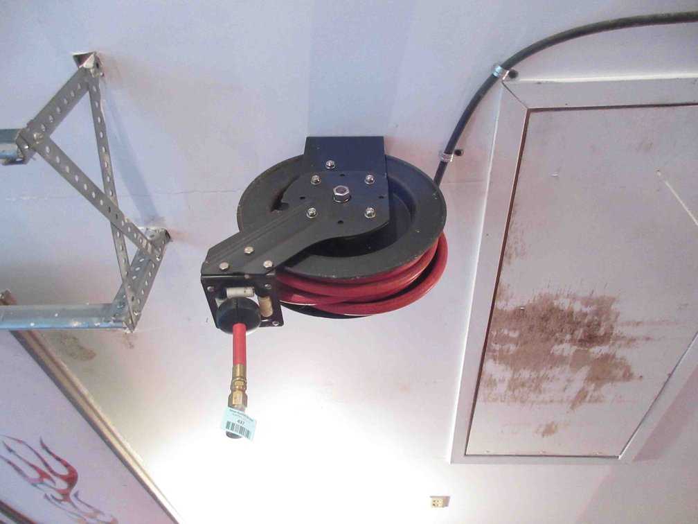 Air hose reel