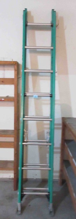 Keller fiberglass extension ladder