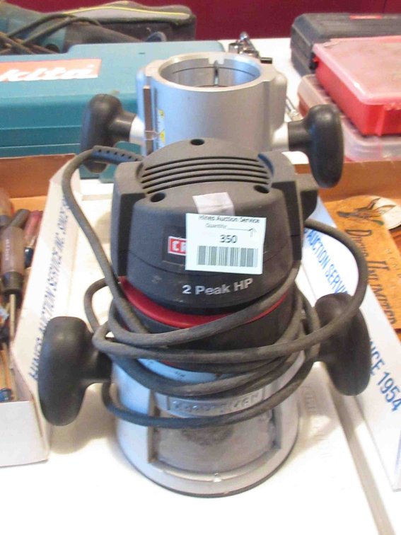 Craftsman router with extra plunge base