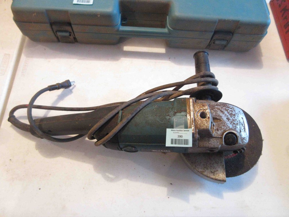 Makita 7" angle grinder