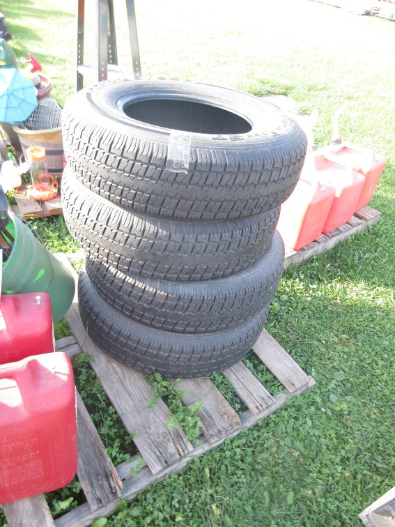 (4) Castle Rock ST Radial ST226 tires