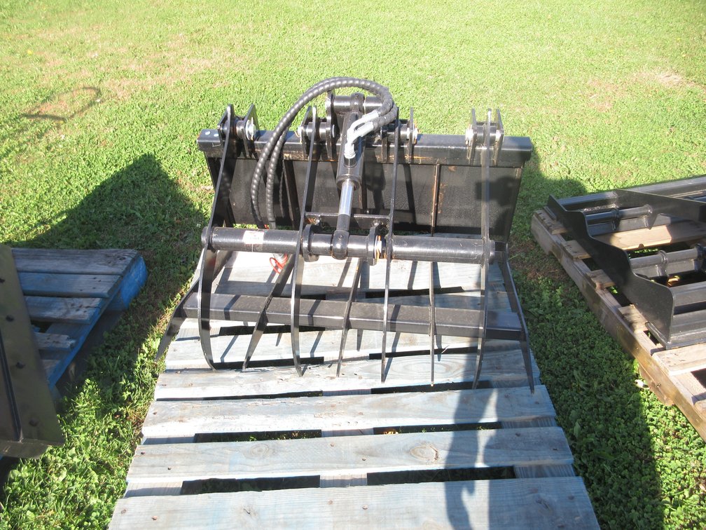 Mini skid steer grapple bucket