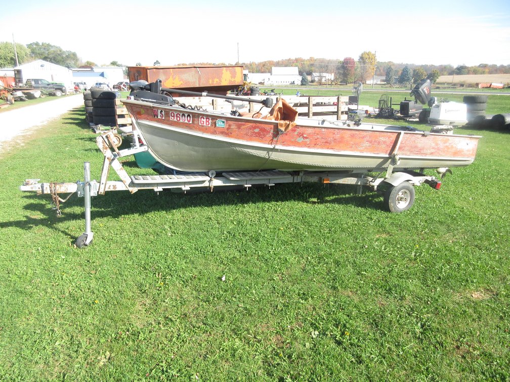 14' Lund aluminum fishing boat on trailer