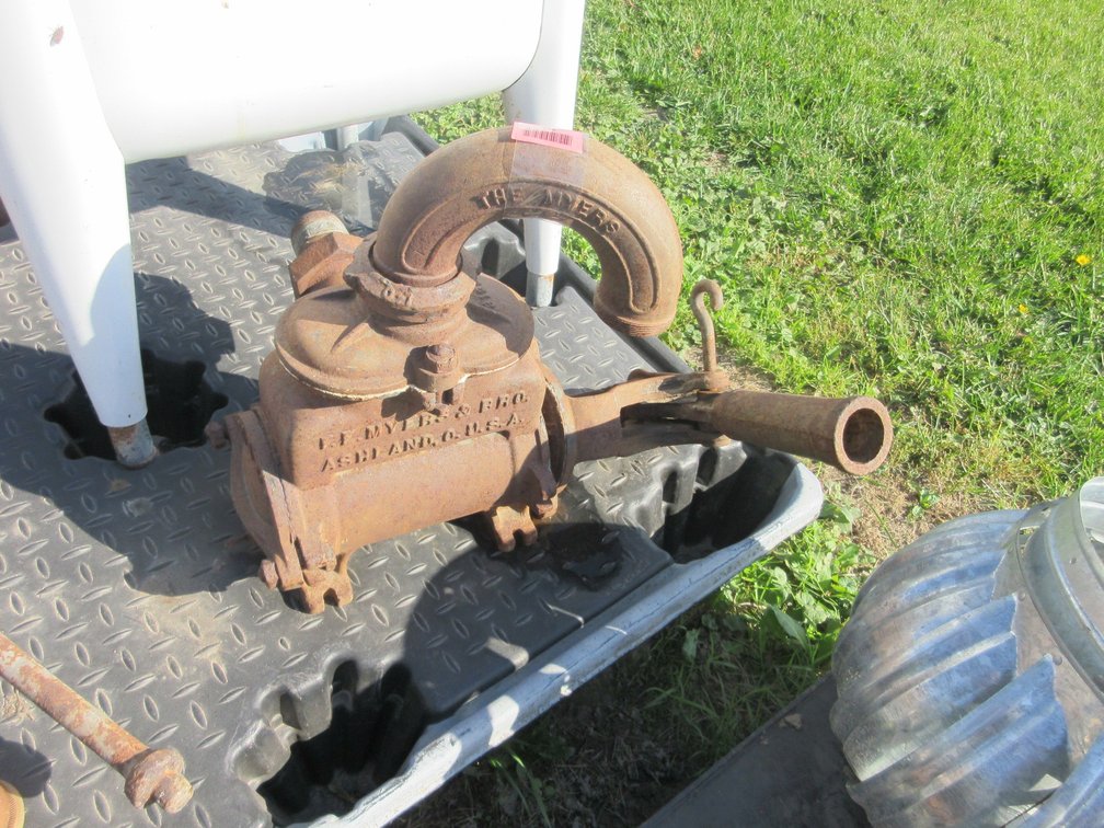 F. E. Meyer & Bros. vintage pump
