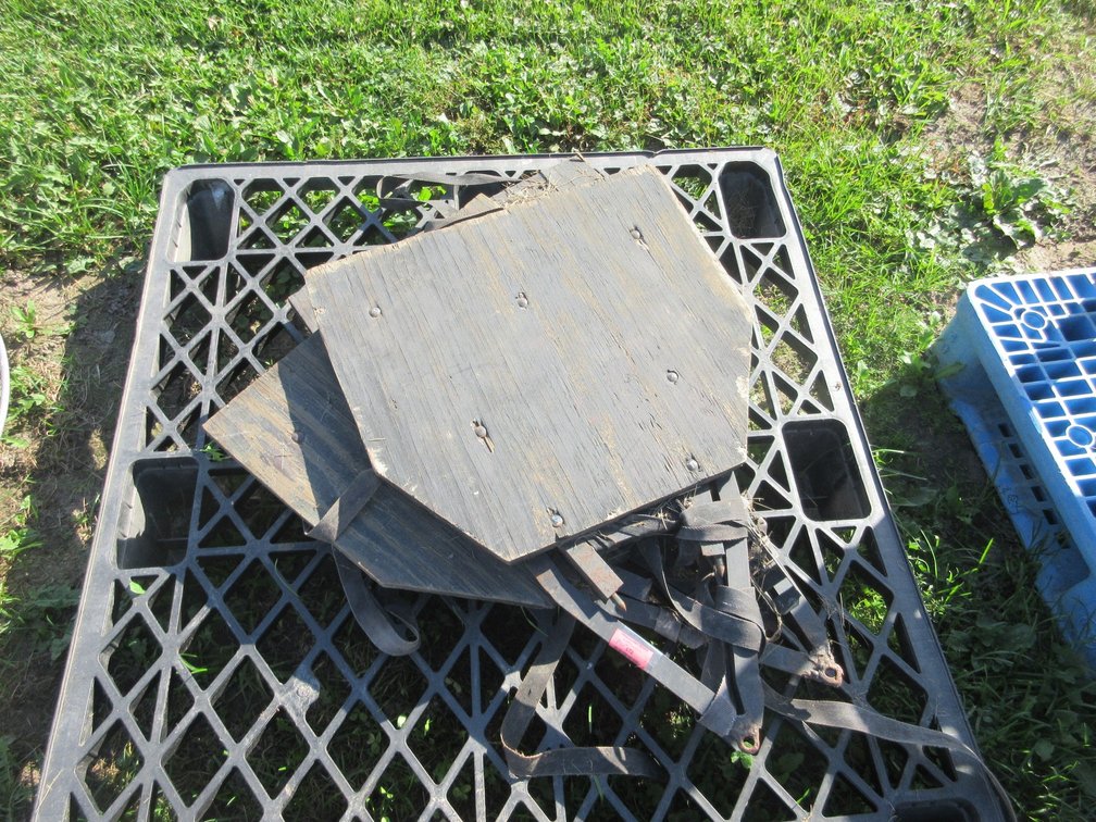 (3) Tree stands