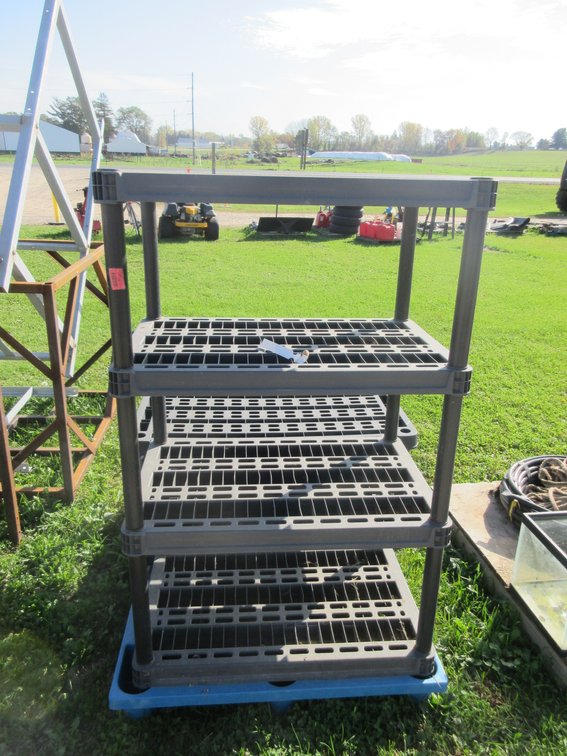 (2) Plastic shelves