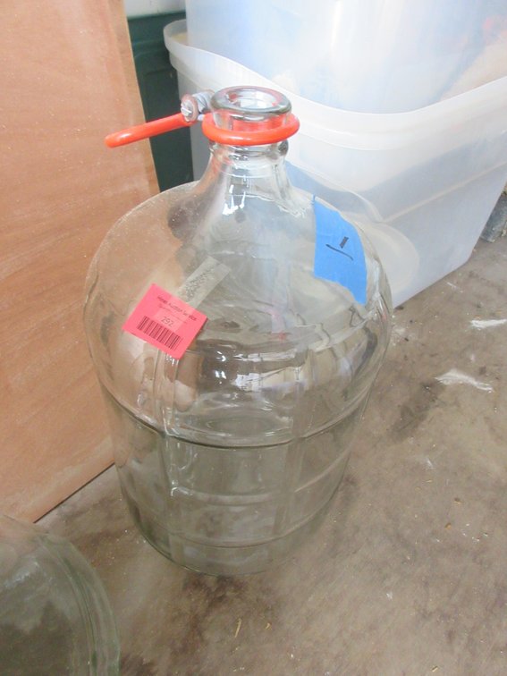 Glass carboy