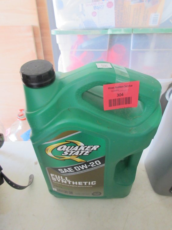 Quaker State full synthetic advanced SAE 5W-20 motor oil