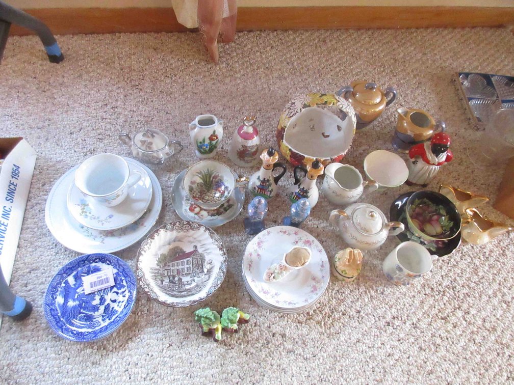 Group of porcelain