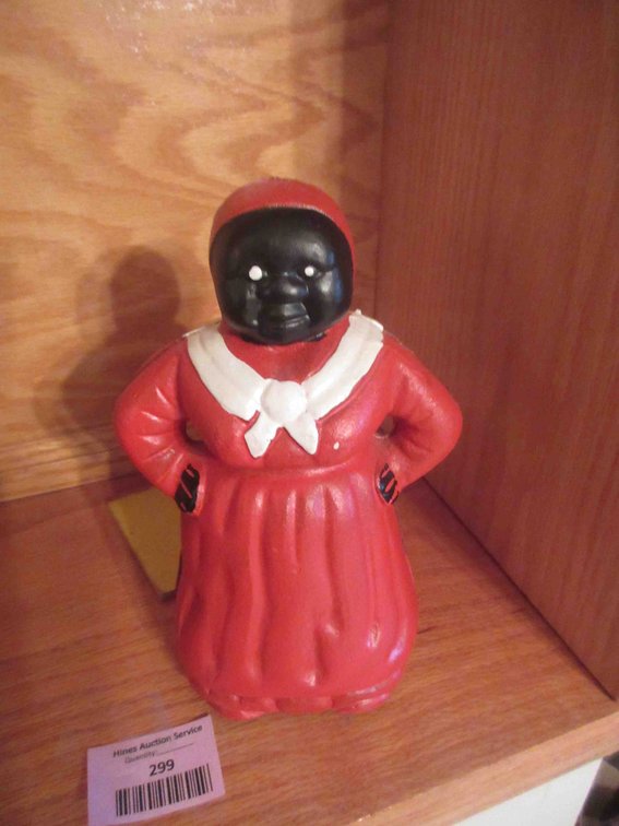 Cast iron reproduction Mammy bank
