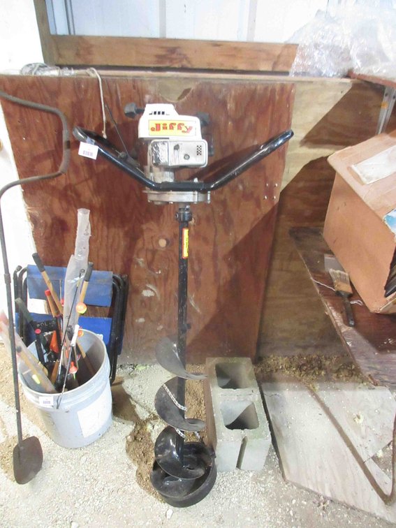 Jiffy Arctic Blast gas ice auger