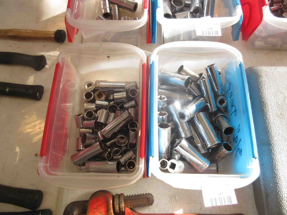(2) Tubs of 3/8" drive sockets