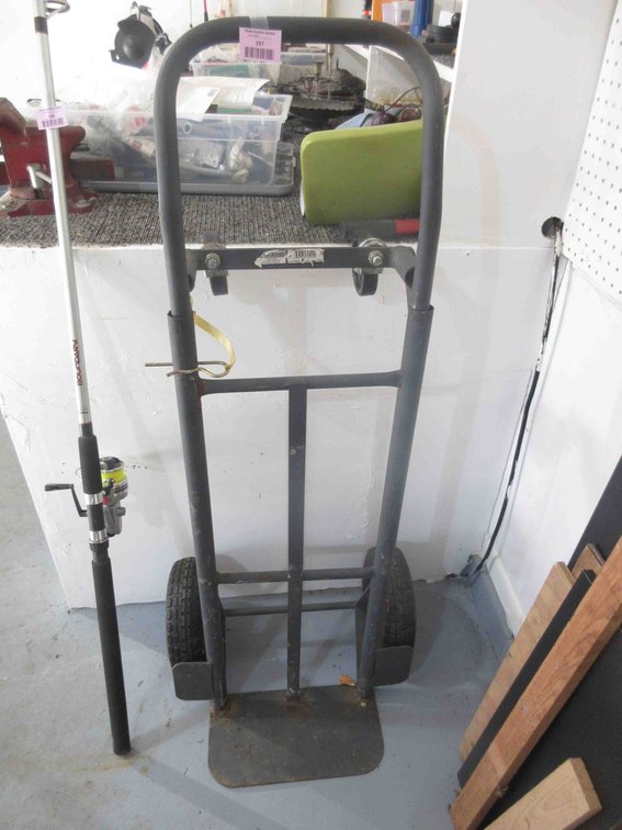 Milwaukee 2/4-wheel cart