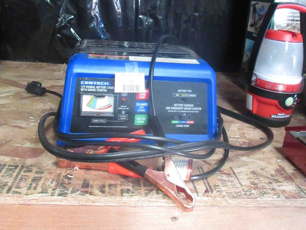 Cen-Tech battery charger