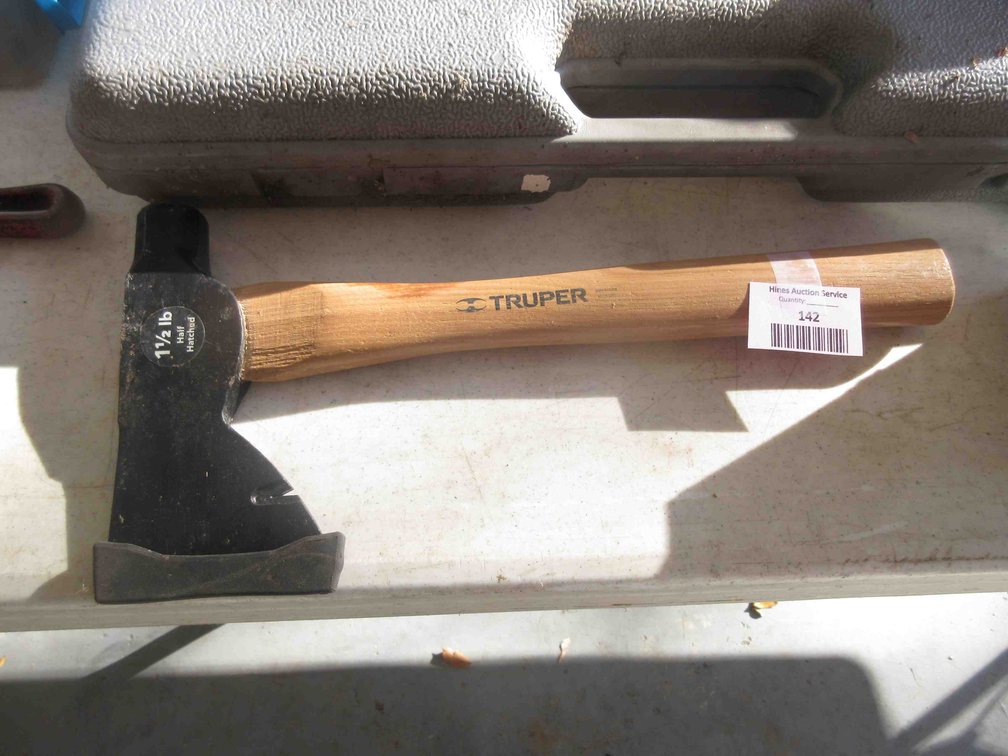 Truper roofer's hatchet