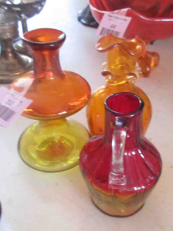 (3) Amberina glass pieces