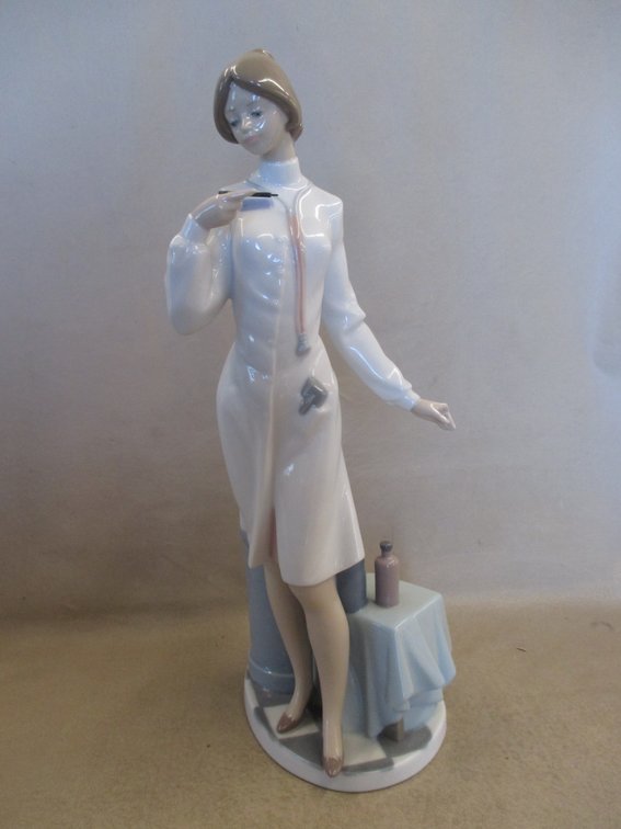 Lladro porcelain figurine
