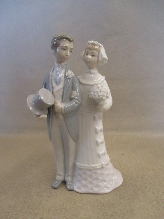 Lladro porcelain figurine