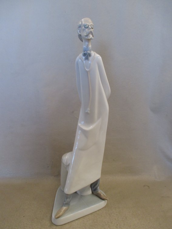 Lladro porcelain figurine