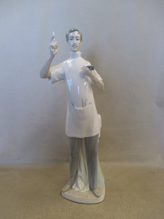 Lladro porcelain figurine