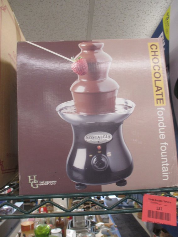 Nostalgia chocolate fondue pot