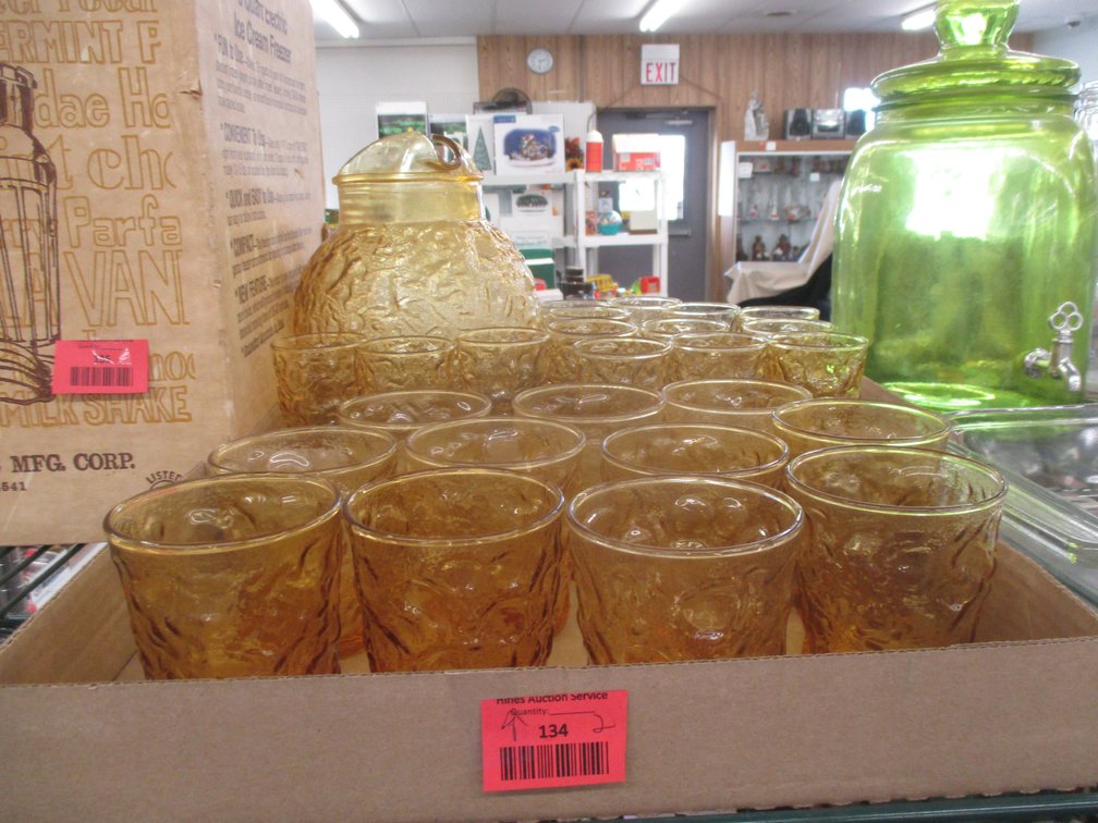 Vintage Gold pitcher and matching glasses