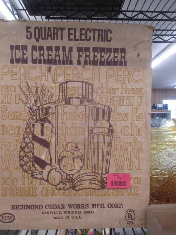 5-Quart electric ice cream freezer