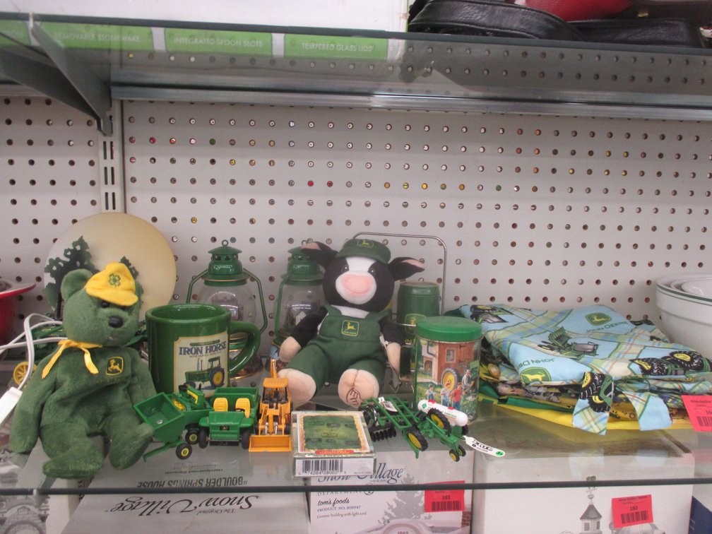 John Deere  decorator items group