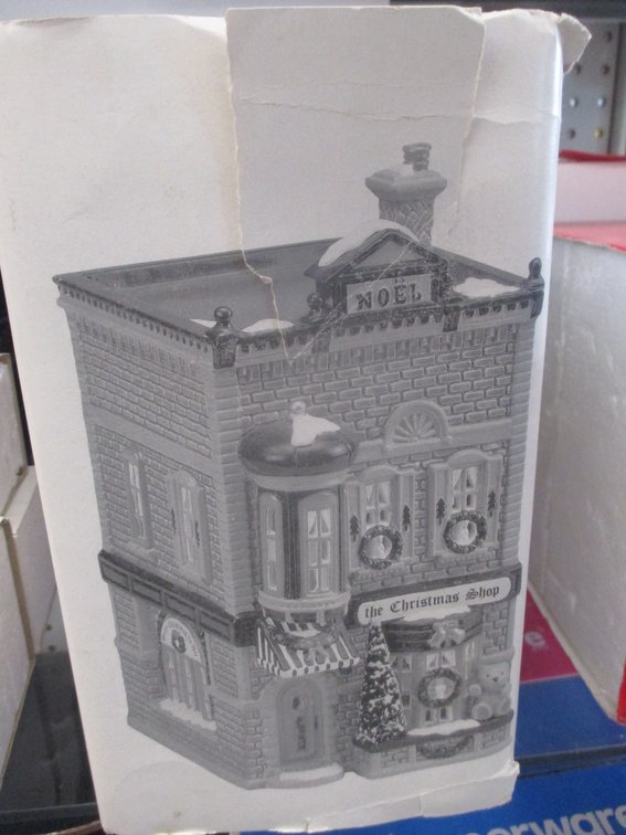 Department 56 Snow Village building