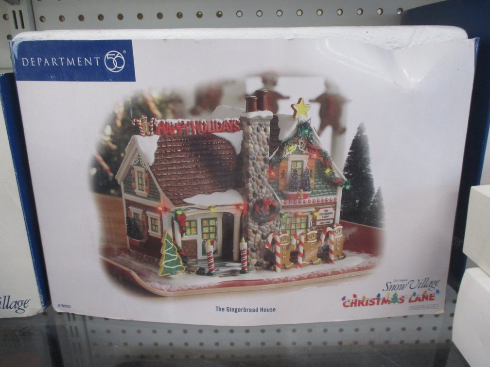 Department 56 Snow Village building