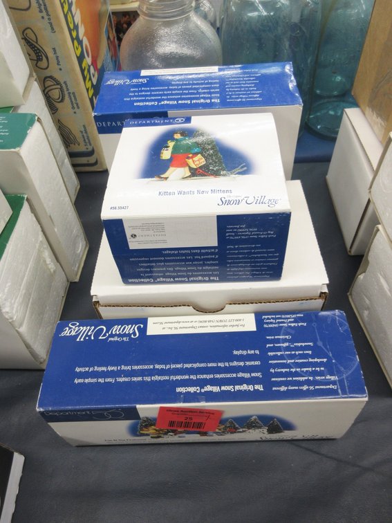 Department 56 Snow Village figurine group