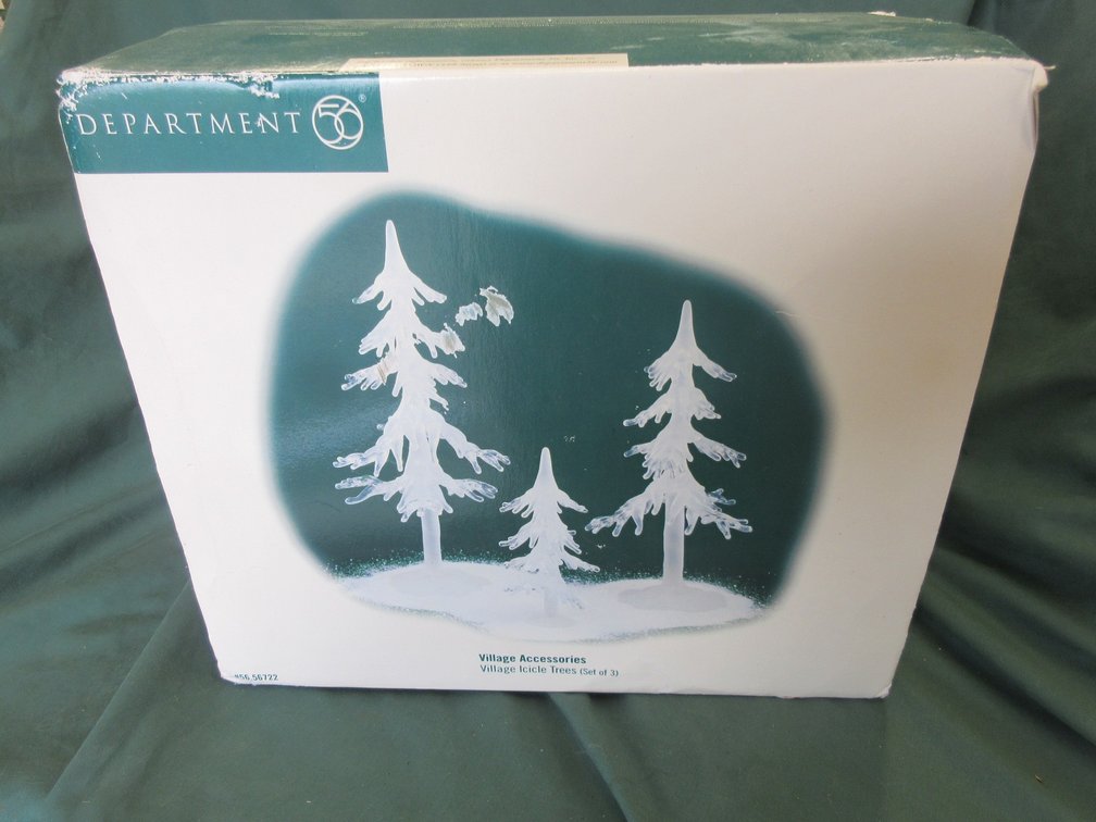 Department 56 Village Accessory set