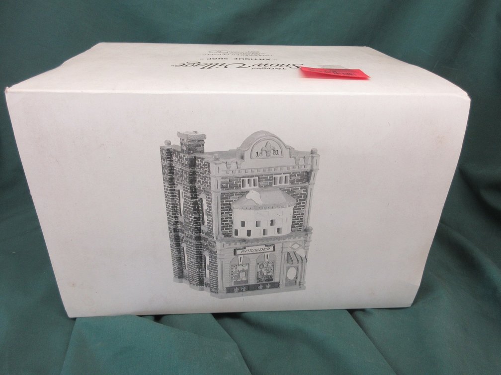 Department 56 Snow Village building