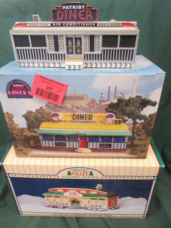 (3) Porcelain diner buildings
