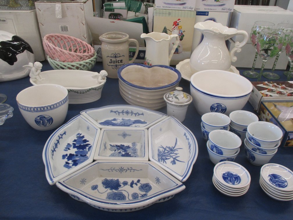 Porcelain and ceramic group