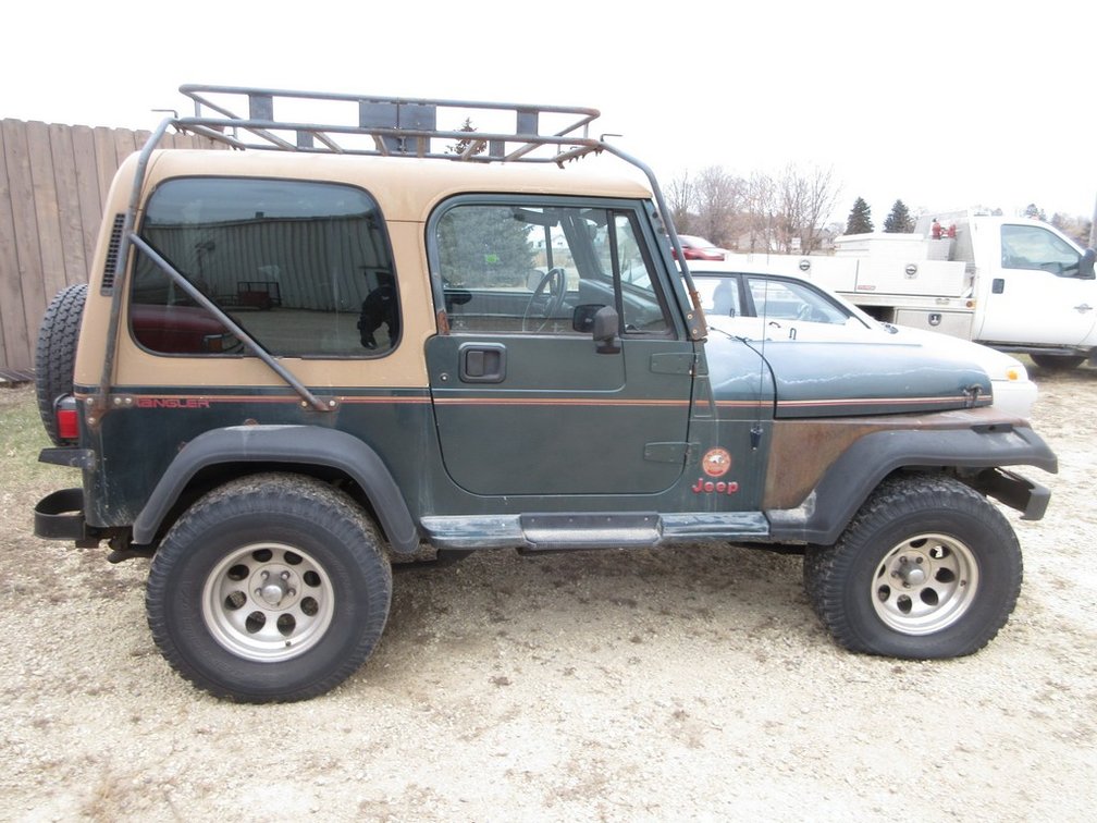 1993 Jeep Wrangler Sahara (runs & drives - title & registration fees will be charged in addition)