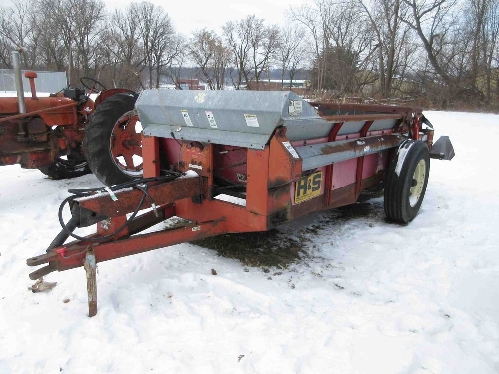 H&S Manure spreader
