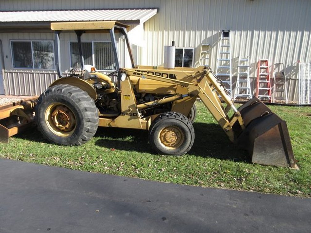 Ford 545D diesel MFWD tractor with loader (runs & drives - located in New Richmond, WI)
