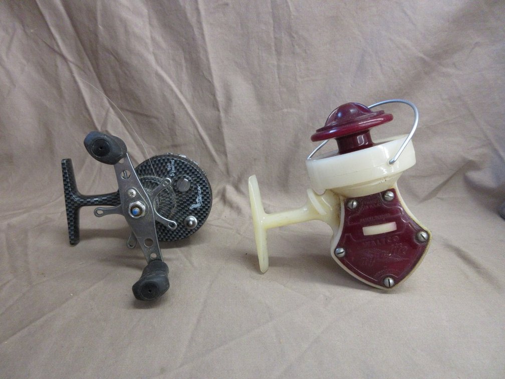 (2) Vintage fishing reels