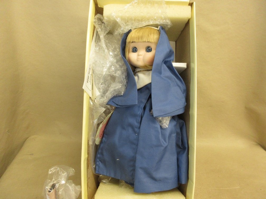 Goebel Bette Ball porcelain "Sister Sweetie" nun doll