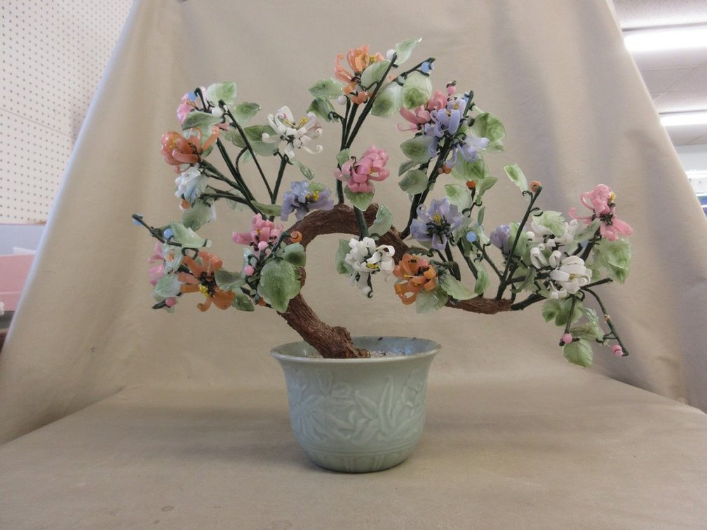 Art glass floral arrangement 