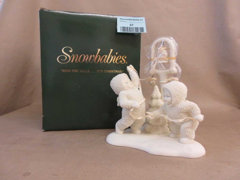 Snowbabies "Ring The Bells" porcelain figurine