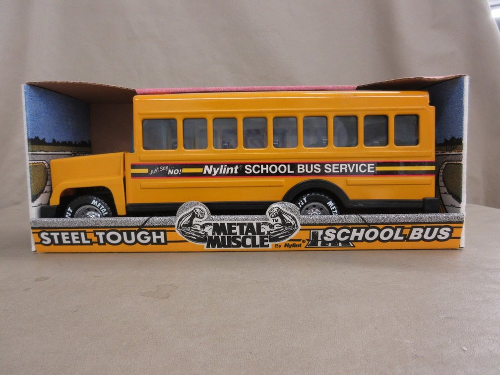 Nylint Metal Muscle die cast school bus