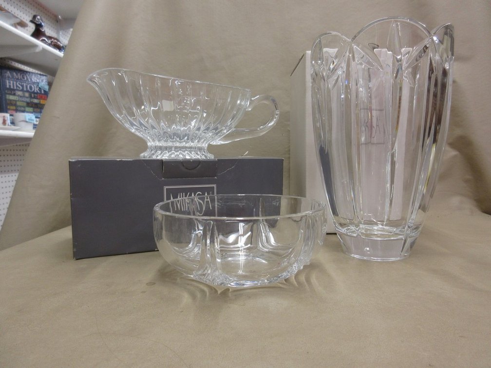 Clear glass and crystal group