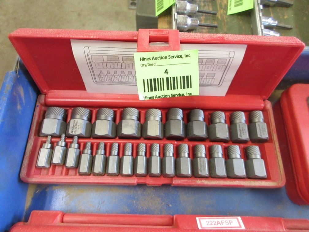 Snap-On 25-piece screw extractor set in case
