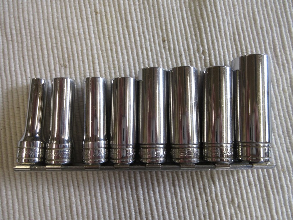 (8) Snap-On 3/8" drive SAE deep well sockets