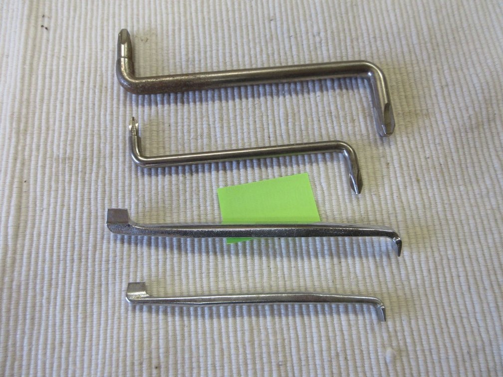 (4) Snap-On tight space screwdrivers