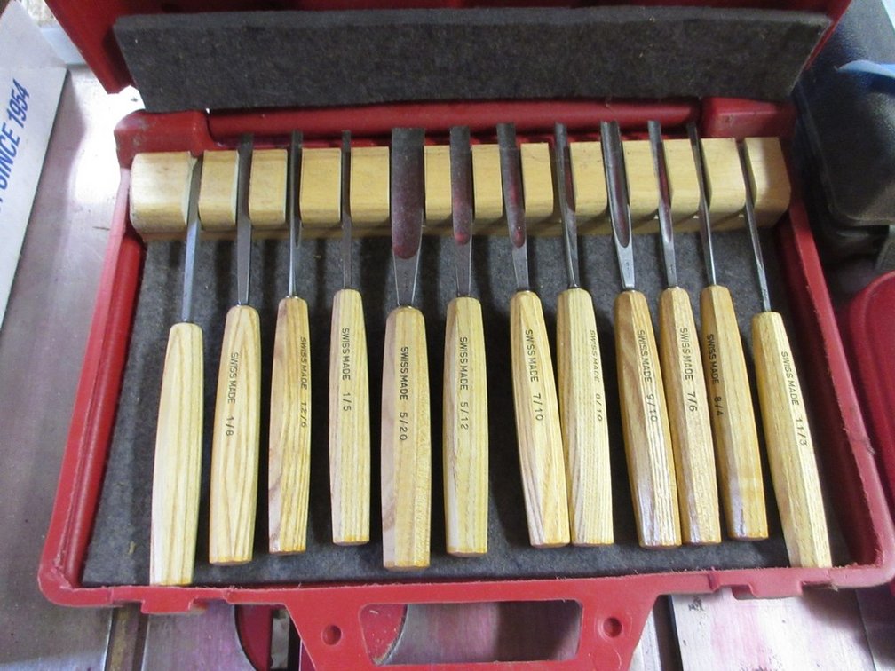 Swiss Made wood carving tool set